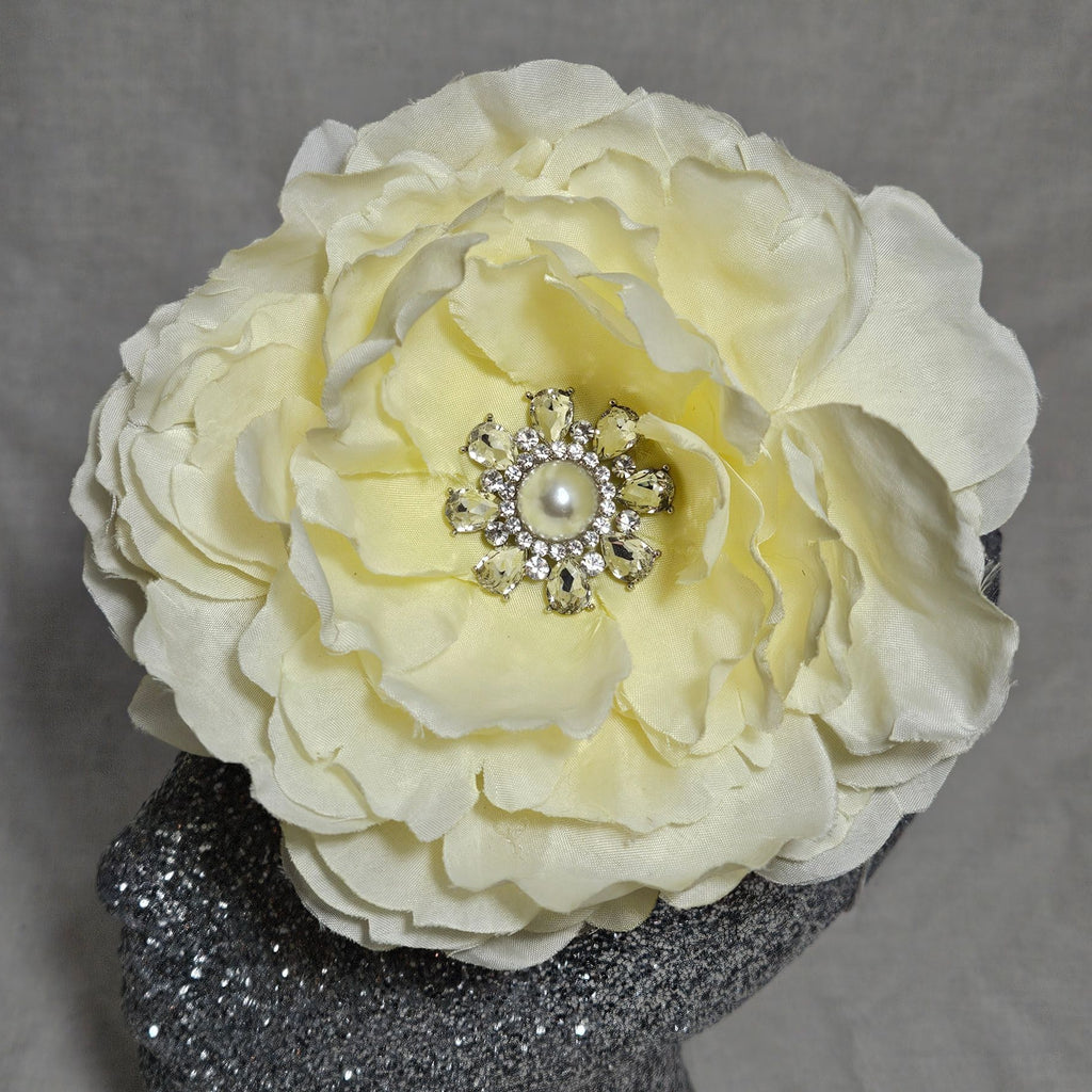 The "Flora" Fascinator