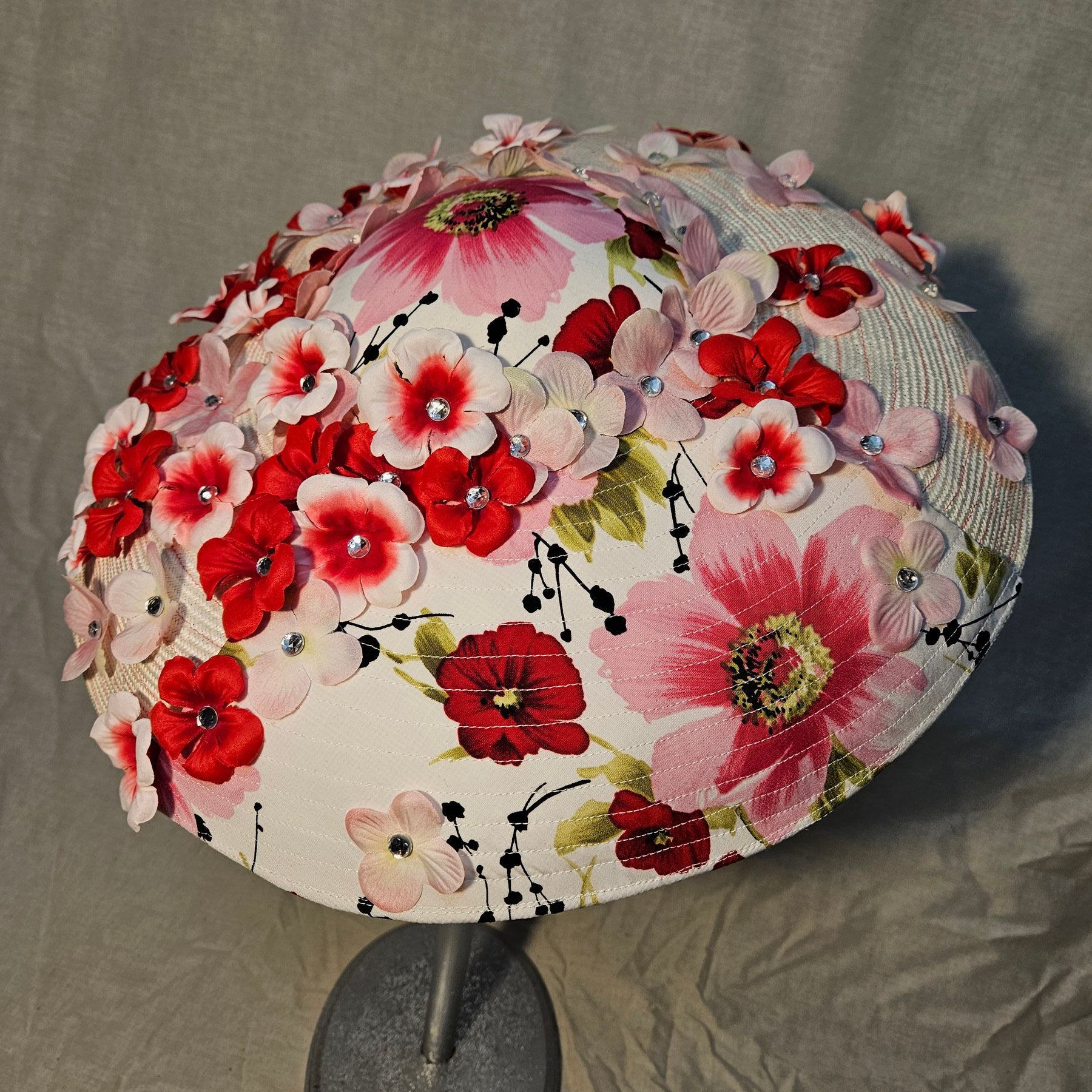 The "Cherry Blossom" Hatinator