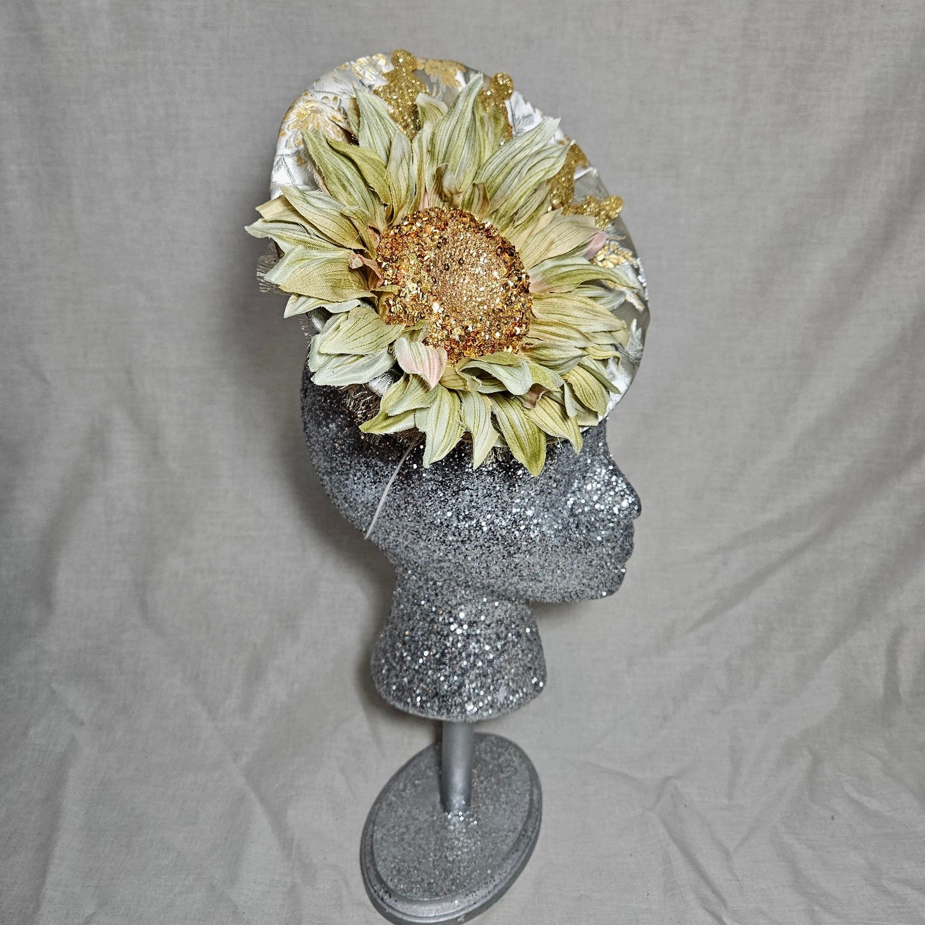 The "Mirasol" Fascinator